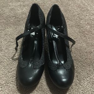 Madeline Stuart Heels